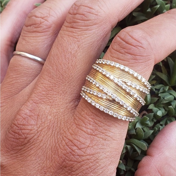 Wide Band CZ gold plated ring 8.5 - Picture 9 of 11